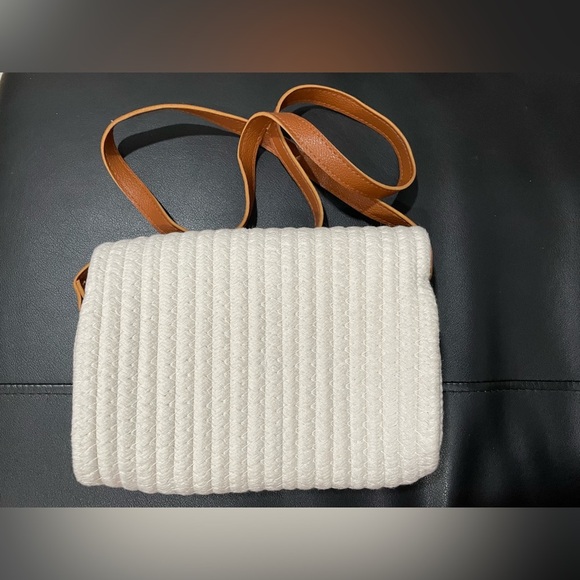 NWOT - Miniso Thick White Rope Canvas Crossbody - Picture 2 of 4